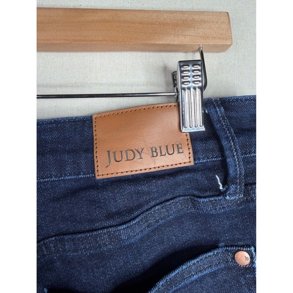 Judy Blue Braided Side Hight RIse Cropped Jeans size 14W Dark Wash Blue - Picture 7 of 11